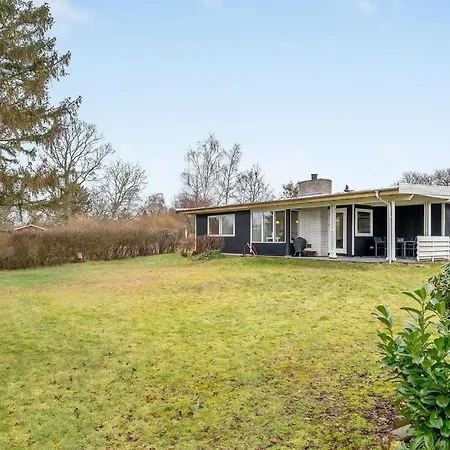 Vakantiehuis With Fireplace Iii Jægerspris