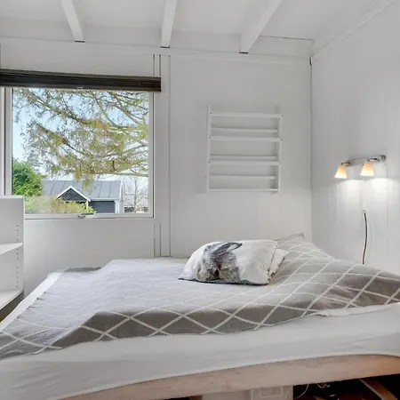 With Fireplace Iii *